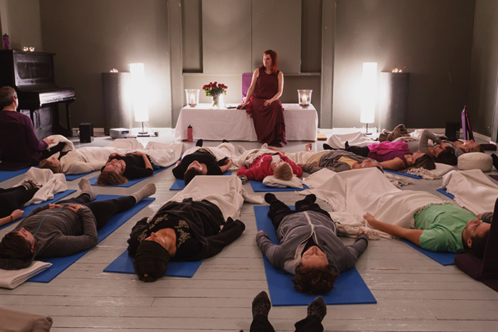 För att sedan återigen sluta cirkeln och komma ner till jorden och en stunds avslappning och vila innan paus.